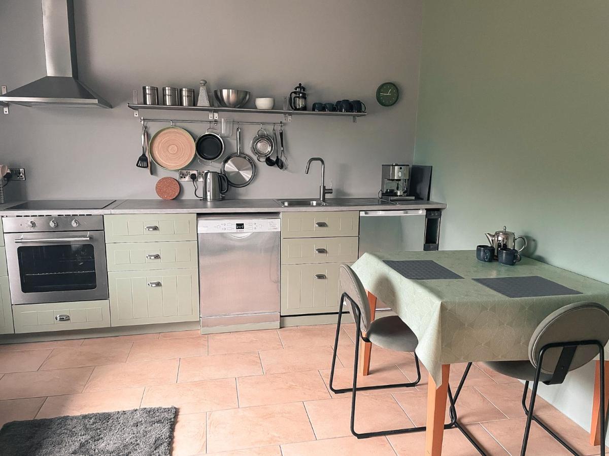 The Blue Door Apartment 캐허시빈 외부 사진