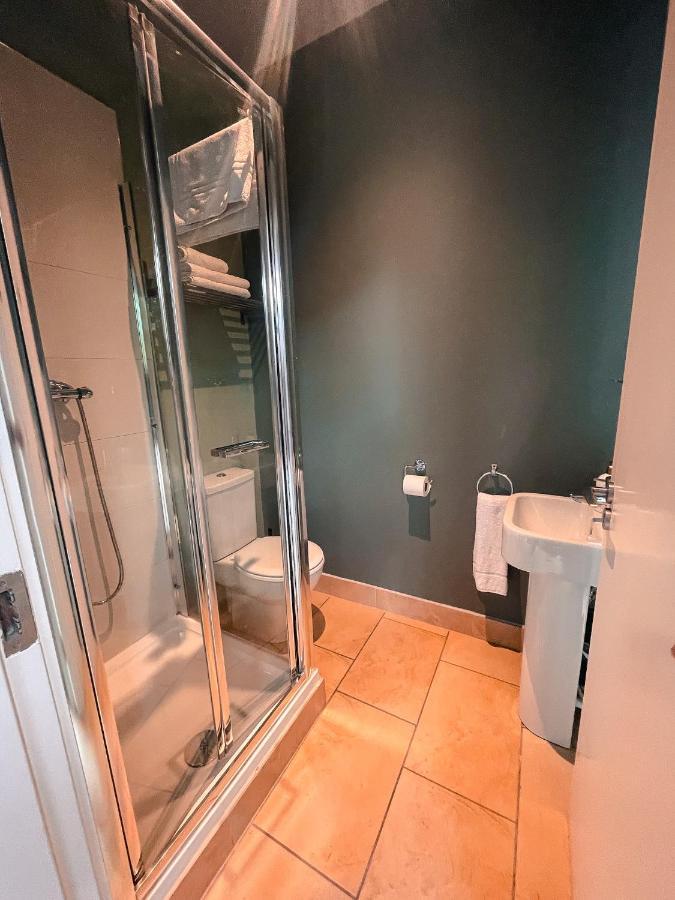 The Blue Door Apartment 캐허시빈 외부 사진