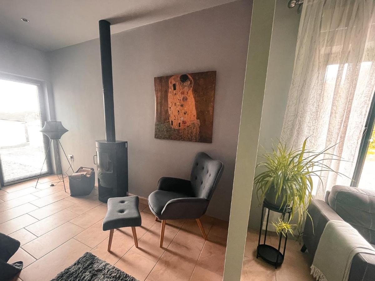 The Blue Door Apartment 캐허시빈 외부 사진