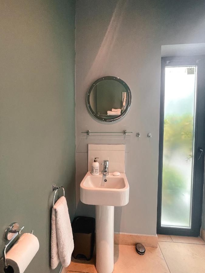 The Blue Door Apartment 캐허시빈 외부 사진
