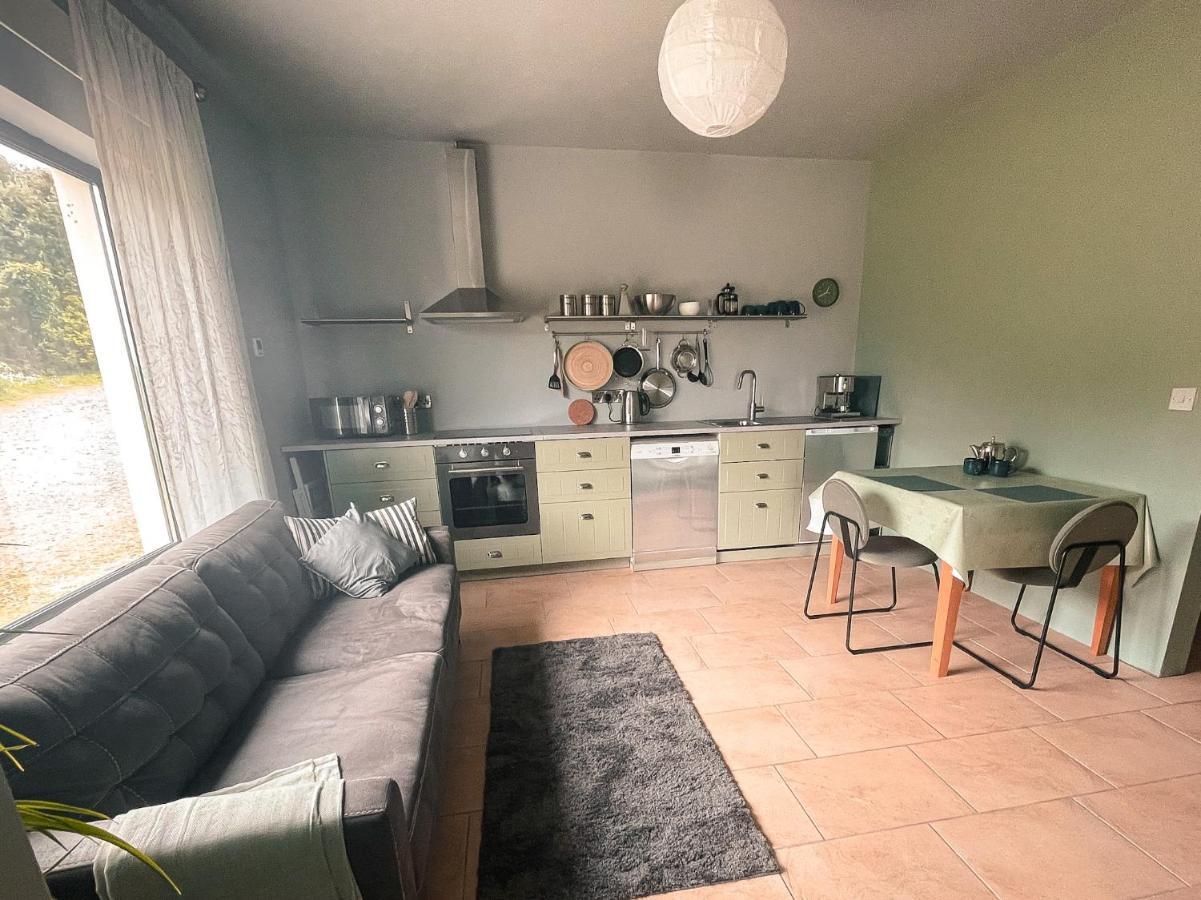 The Blue Door Apartment 캐허시빈 외부 사진
