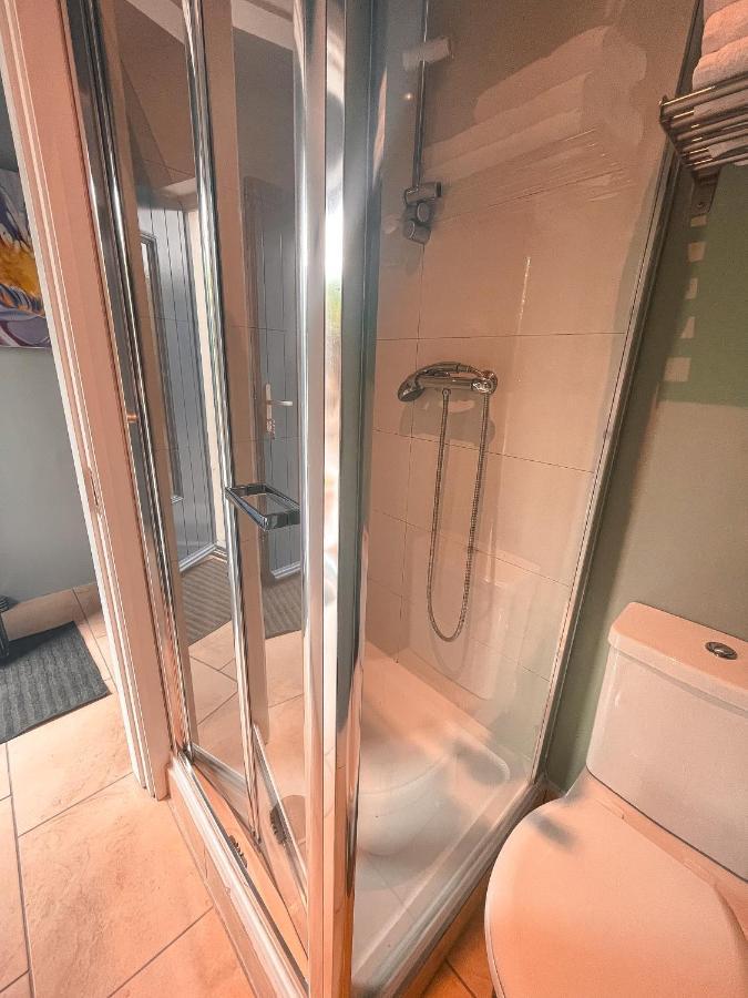 The Blue Door Apartment 캐허시빈 외부 사진
